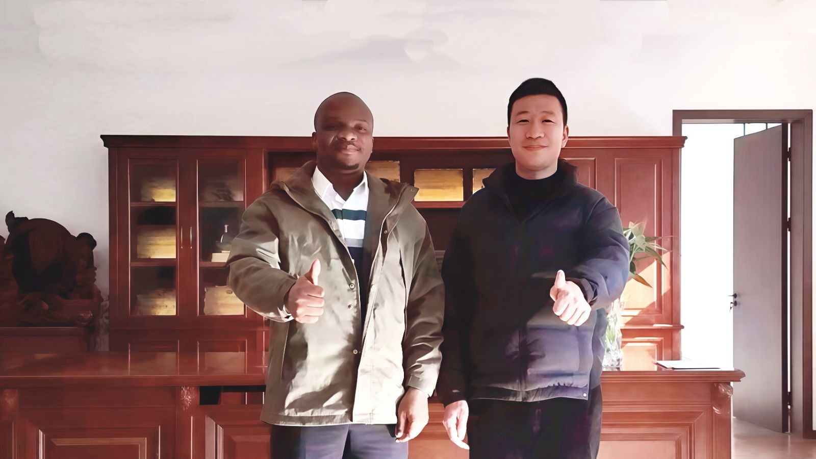 COTV全球直播-上海万星洗涤机械制造有限公司专业生产节能烘干机设备、全自动洗脱机、卧式洗衣机、隔离式洗脱机、折叠机等; 主要用于酒店，宾馆、医院、生物制药、消防、煤矿等，欢迎大家光临！