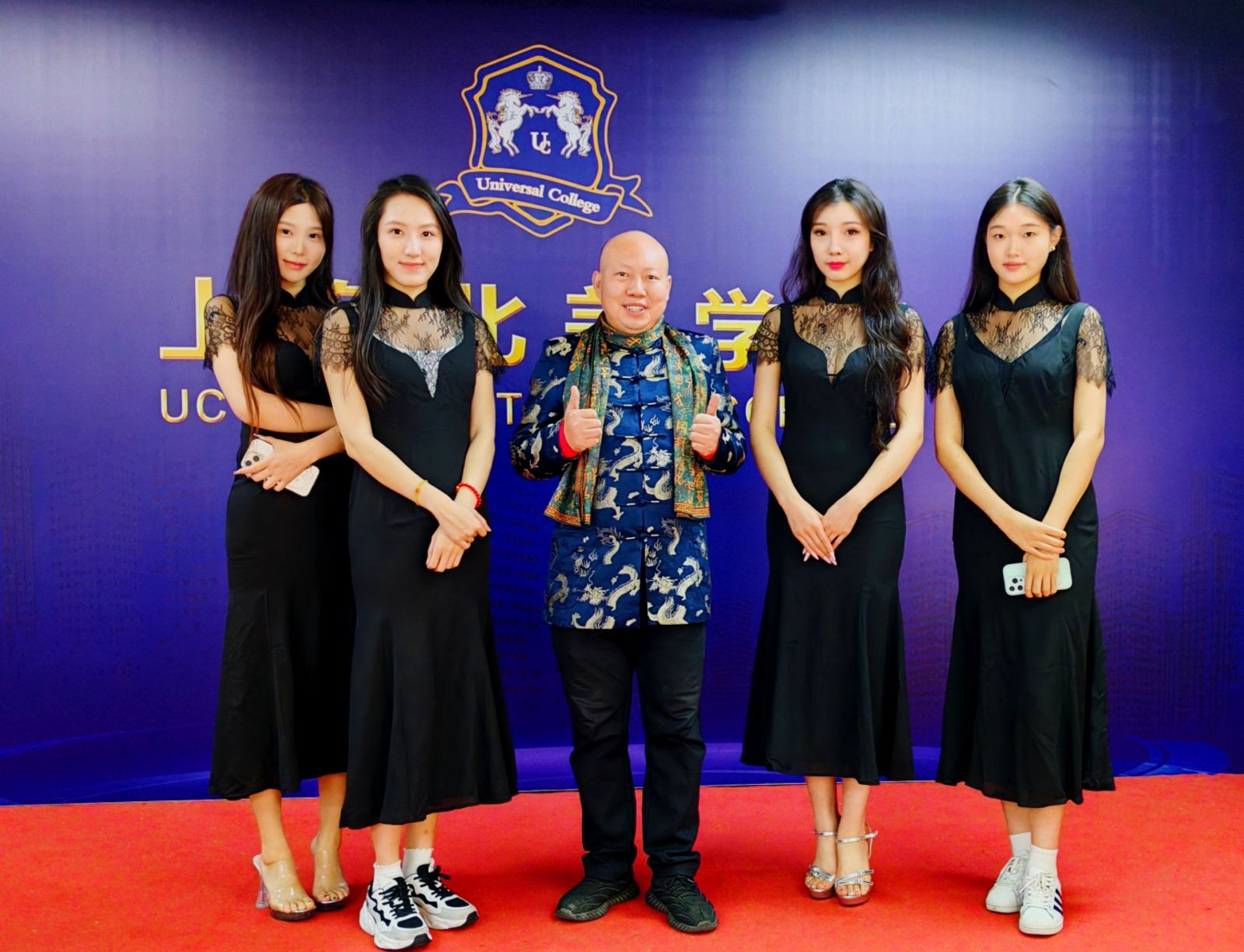 COTV全球直播-上海唐情文化传媒有限公司专业从事文化艺术交流活动的策划、公关、礼仪、模特及演出的经纪和文化艺术策划;销售“品汁鲜果”品牌橙子,源自高山,阳光充足;橙甜度高,品质细嫩,欢迎大家光临! COTV全球直播-上海唐情文化传媒有限公司专业从事文化艺术交流活动的策划、公关、礼仪、模特及演出的经纪和文化艺术策划;销售“品汁鲜果”品牌橙子,源自高山,阳光充足;橙甜度高,品质细嫩,欢迎大家光临!