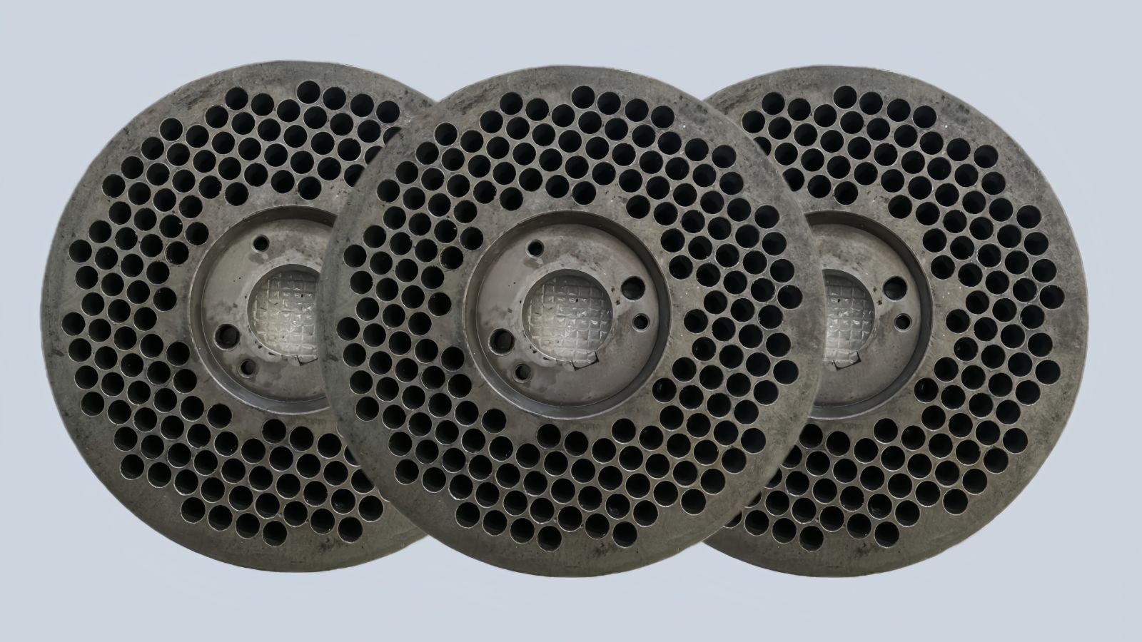 COTV全球直播-嵊州市金塔通用机械有限公司生产50公斤、100公斤、250公斤、350公斤、600公斤、1000公斤、2500公斤的饲料机械，及搅拌机、冷却机、铡草机、粉碎机、上料机，欢迎大家光临！