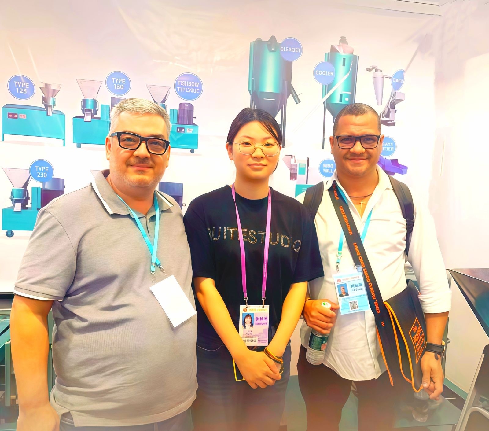 COTV全球直播-嵊州市金塔通用机械有限公司生产50公斤、100公斤、250公斤、350公斤、600公斤、1000公斤、2500公斤的饲料机械，及搅拌机、冷却机、铡草机、粉碎机、上料机，欢迎大家光临！