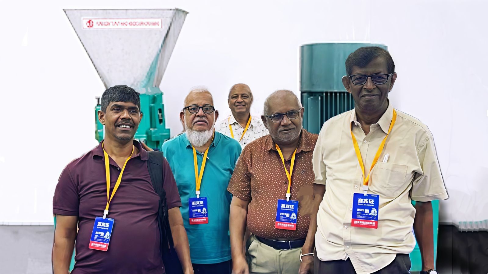 COTV全球直播-嵊州市金塔通用机械有限公司生产50公斤、100公斤、250公斤、350公斤、600公斤、1000公斤、2500公斤的饲料机械，及搅拌机、冷却机、铡草机、粉碎机、上料机，欢迎大家光临！