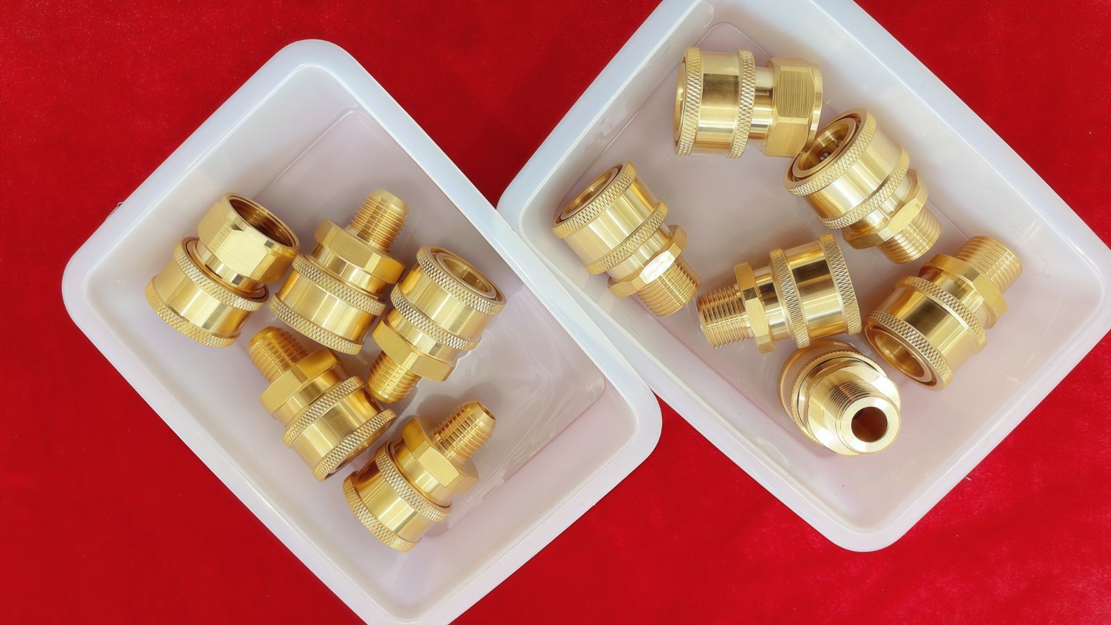 COTV全球直播-东莞市常平永帆农机部批发船式喷灌机、淋水桶、音响田间凳，台州市路桥万豪水暖配件厂生产水暖及农林清洗机配件，台州市路桥宏秉电动车配件有限公司生产液压压管机、手动压管机，欢迎大家光临！