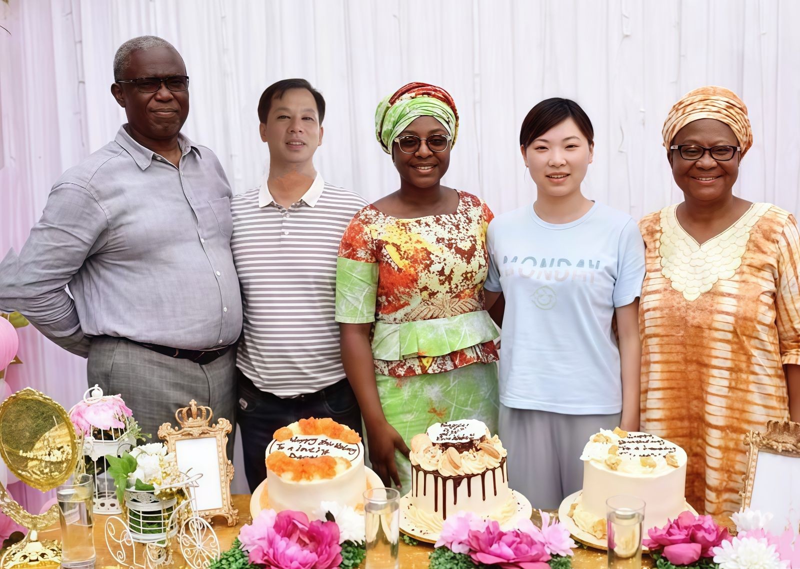 COTV全球直播-嵊州市金塔通用机械有限公司生产50公斤、100公斤、250公斤、350公斤、600公斤、1000公斤、2500公斤的饲料机械，及搅拌机、冷却机、铡草机、粉碎机、上料机，欢迎大家光临！