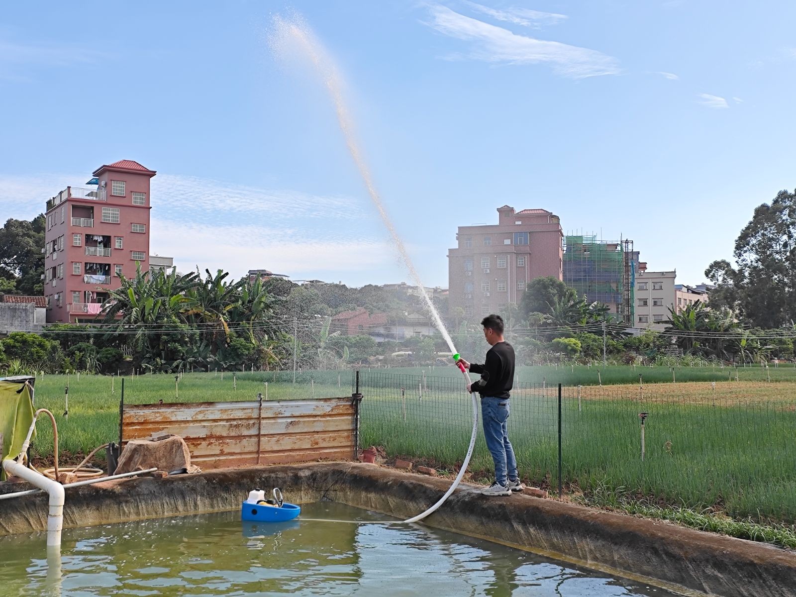 COTV全球直播-东莞市常平永帆农机部批发船式喷灌机、淋水桶、音响田间凳，台州市路桥万豪水暖配件厂生产水暖及农林清洗机配件，台州市路桥宏秉电动车配件有限公司生产液压压管机、手动压管机，欢迎大家光临！