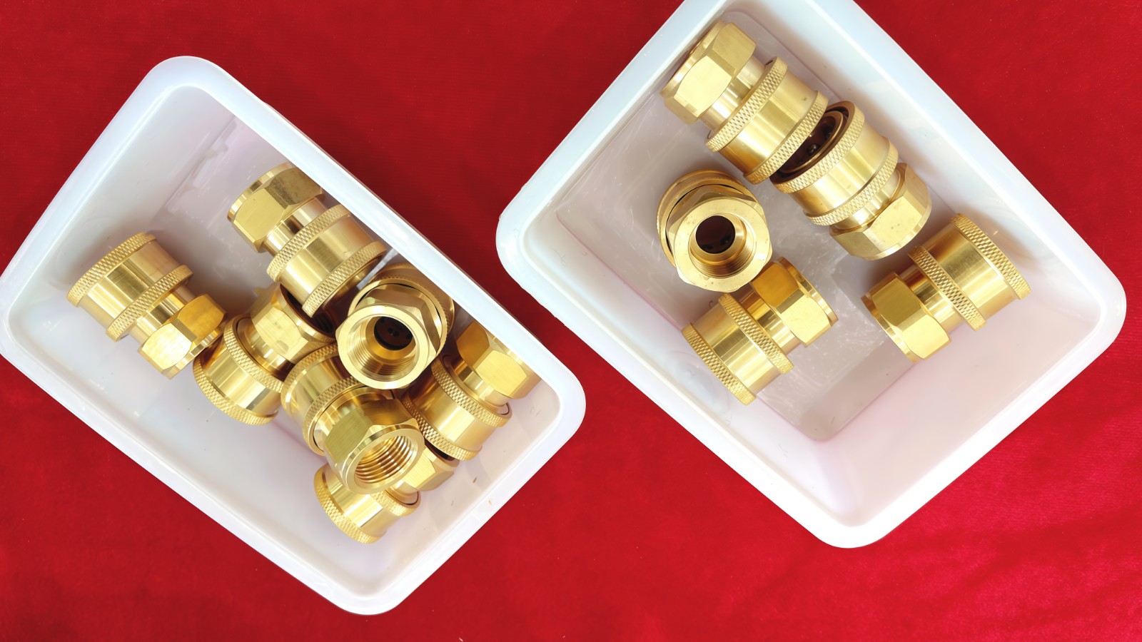 COTV全球直播-东莞市常平永帆农机部批发船式喷灌机、淋水桶、音响田间凳，台州市路桥万豪水暖配件厂生产水暖及农林清洗机配件，台州市路桥宏秉电动车配件有限公司生产液压压管机、手动压管机，欢迎大家光临！