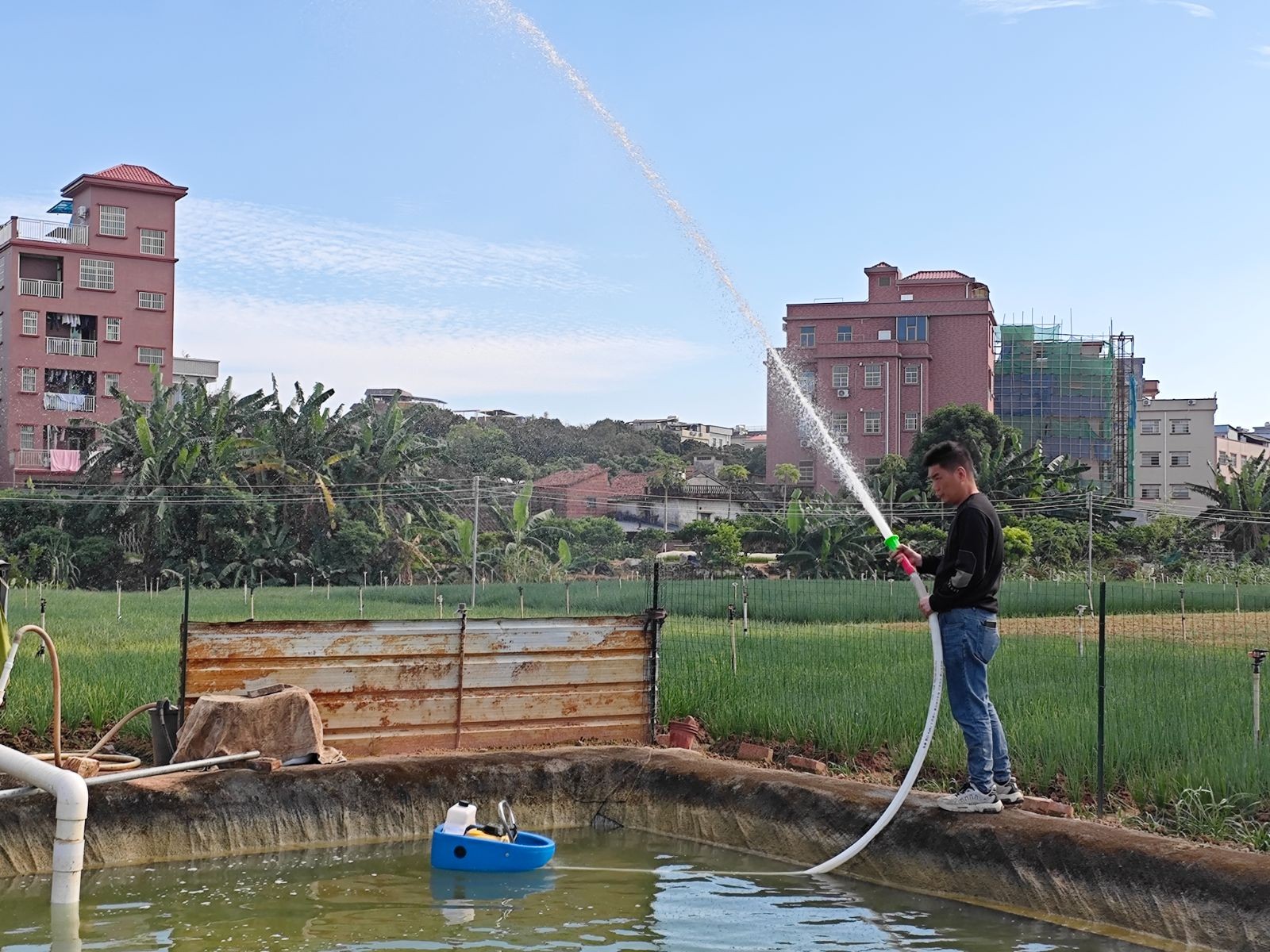 COTV全球直播-东莞市常平永帆农机部批发船式喷灌机、淋水桶、音响田间凳，台州市路桥万豪水暖配件厂生产水暖及农林清洗机配件，台州市路桥宏秉电动车配件有限公司生产液压压管机、手动压管机，欢迎大家光临！