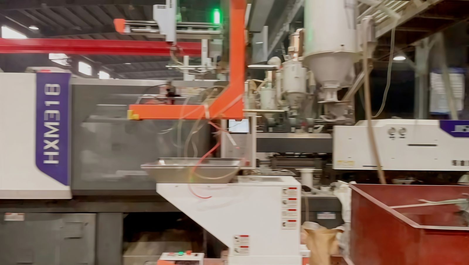 COTV全球直播热情地向新老客户介绍-江山市彩雁塑胶科技有限公司专业生产PVC硬质颗粒、PVC软质颗粒、PVC透明颗粒、球阀PVC钙锌稳定剂等塑料颗粒及塑料半成品产品，欢迎大家光临！