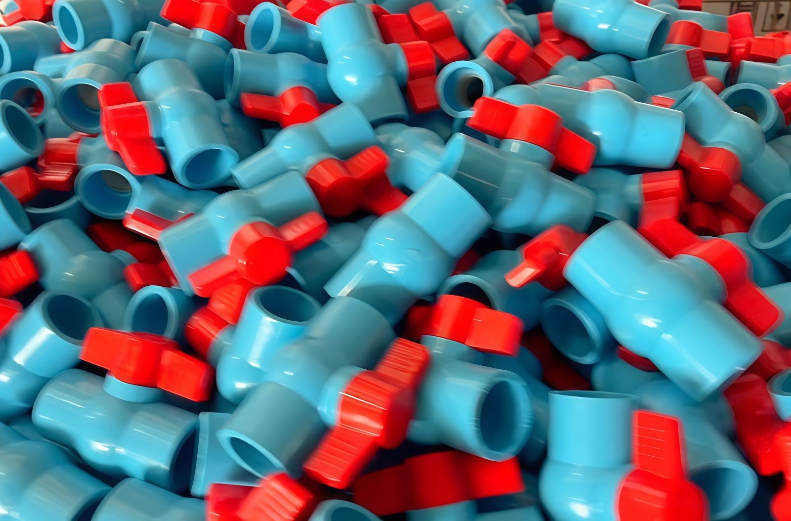 COTV全球直播热情地向新老客户介绍-江山市彩雁塑胶科技有限公司专业生产PVC硬质颗粒、PVC软质颗粒、PVC透明颗粒、球阀PVC钙锌稳定剂等塑料颗粒及塑料半成品产品，欢迎大家光临！