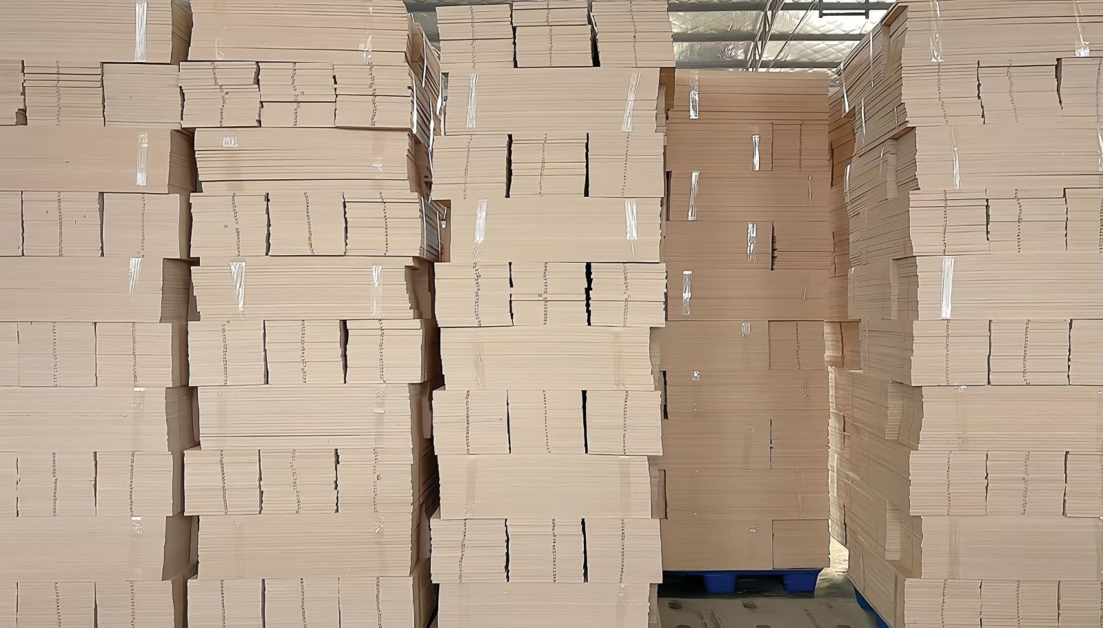 COTV全球直播-江山立体新材料厂专业生产：各种规格台纤板、羽毛球头及羽毛球头配套材料等产品，欢迎大家光临！