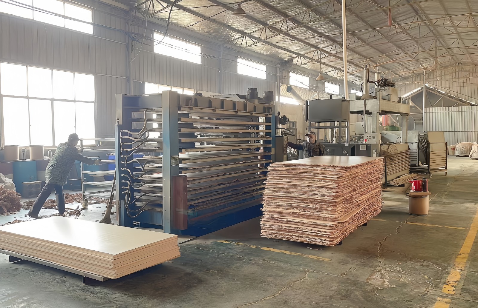 COTV全球直播-江山立体新材料厂专业生产：各种规格台纤板、羽毛球头及羽毛球头配套材料等产品，欢迎大家光临！