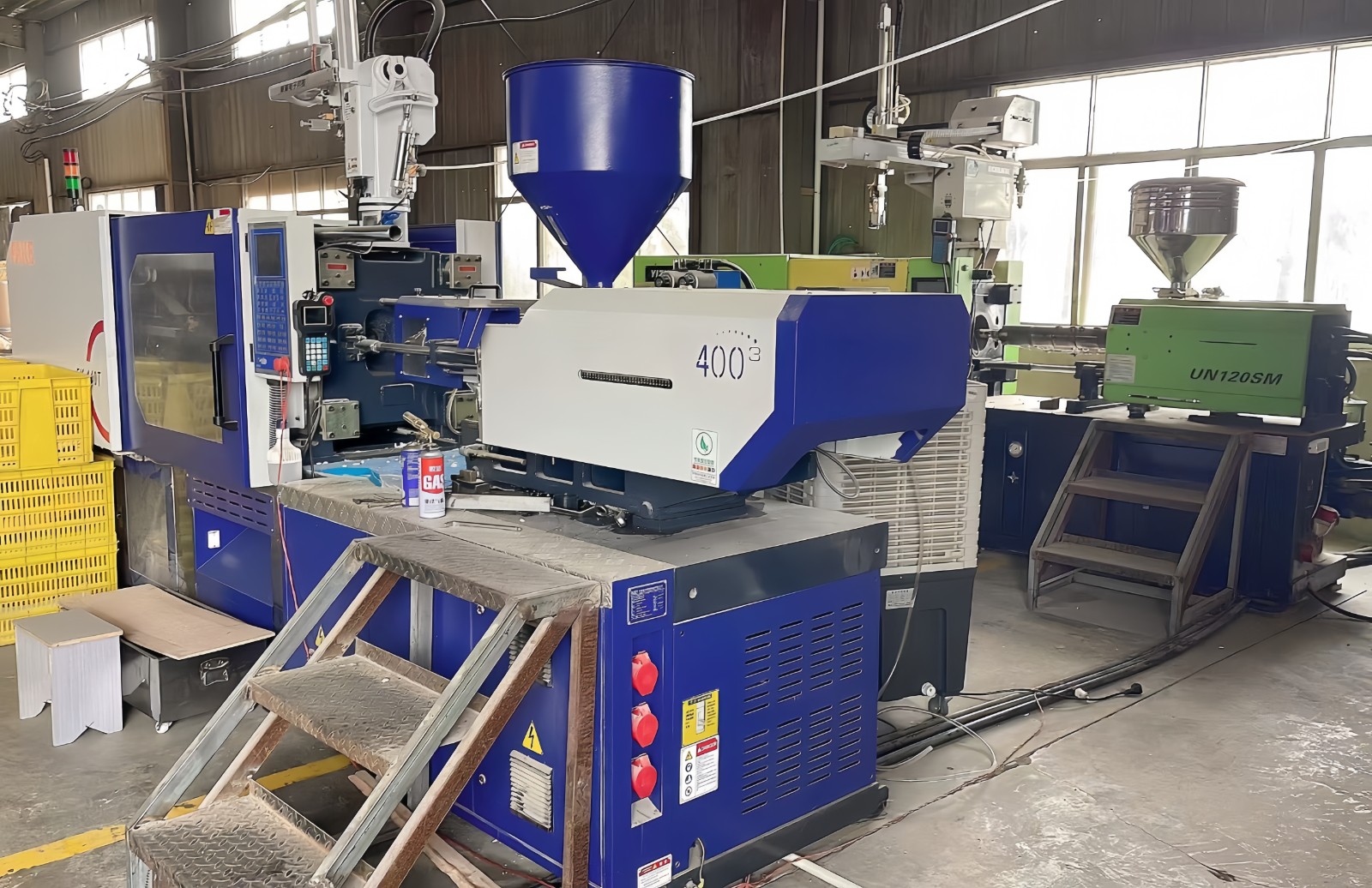 COTV全球直播-江山市中超软木制品厂专业生产台纤软木复合羽毛球头及各种羽毛球头配套材料，本厂具备研发和完善的产业链，产品应用于塑料、尼龙、天然羽绒球、人造羽毛球等，欢迎大家光临！