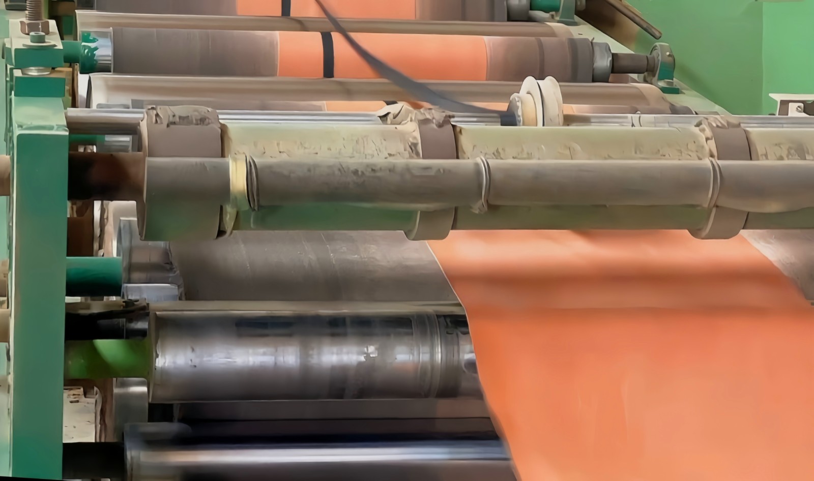 COTV全球直播-江山市中超软木制品厂专业生产台纤软木复合羽毛球头及各种羽毛球头配套材料，本厂具备研发和完善的产业链，产品应用于塑料、尼龙、天然羽绒球、人造羽毛球等，欢迎大家光临！