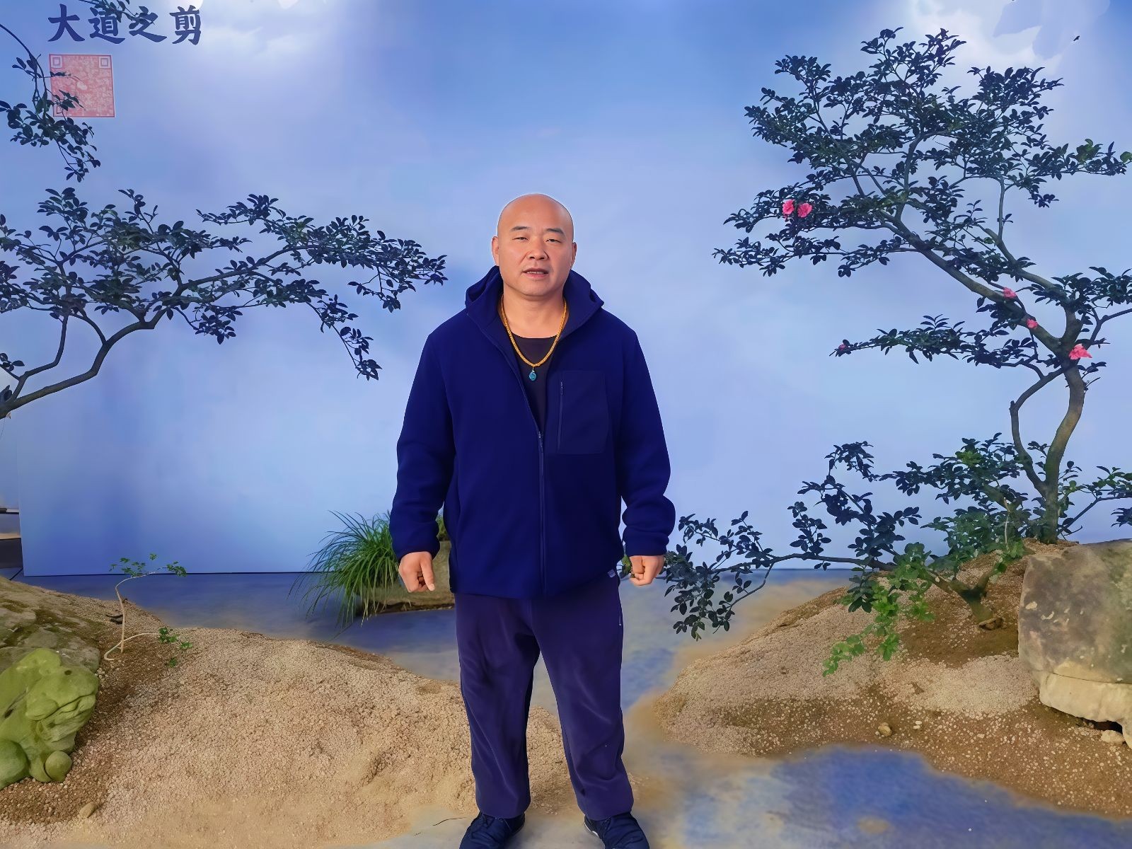 COTV全球直播-嵊州“大道之剪”张卫东专业栽培茶梅树、红枫村、红梅树等园林景观、盆景花卉等产品，及“大道之剪”上门提供各种园林景点花木的修剪和养护等服务，欢迎大家光临！
