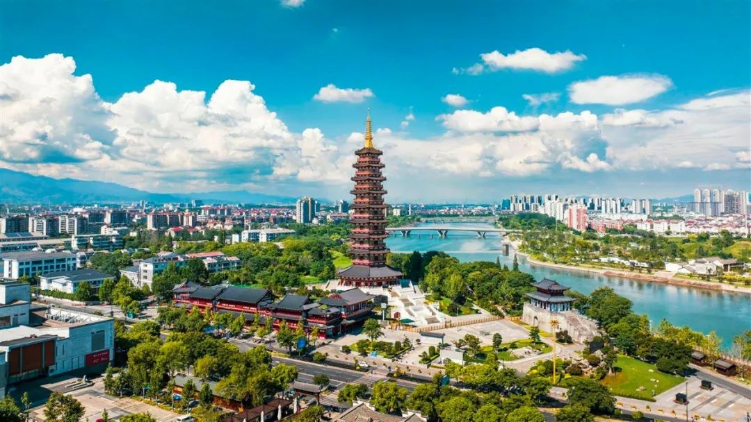 【公益资讯】旅游信息网、COTV全球直播：跟着春晚逛义乌游金华，解锁金华春节新玩法！2026金华春节消费官方攻略发布