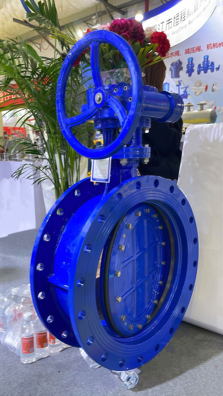 COTV全球直播：上海开维喜阀门有限公司专业生产高频阀、程控并关阀、球阀、蝶阀，高压加氢阀、盘阀、滑阀，闸阀、截止阀、旋塞阀、止回阀及节流阀，欢迎大家光临！