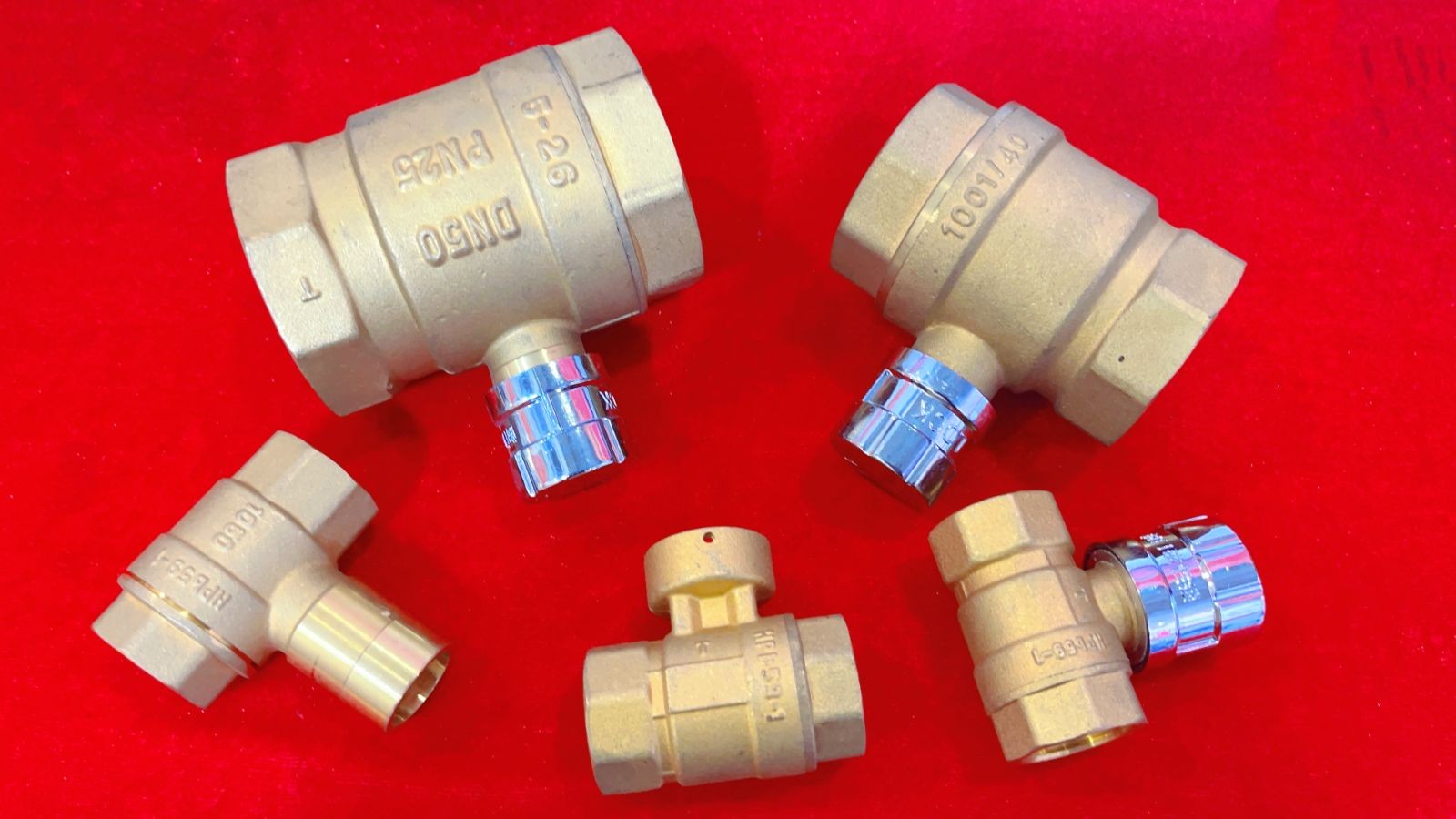 COTV全球直播-台州浙东精工智能科技有限公司专业生产定制锻钢阀门、黄铜多功能锁闭阀、智能阀、锁闭过滤球阀、锁闭测温球阀、锁闭闸阀、平衡阀、加密闸阀、过滤器、截止阀等产品，欢迎大家光临！