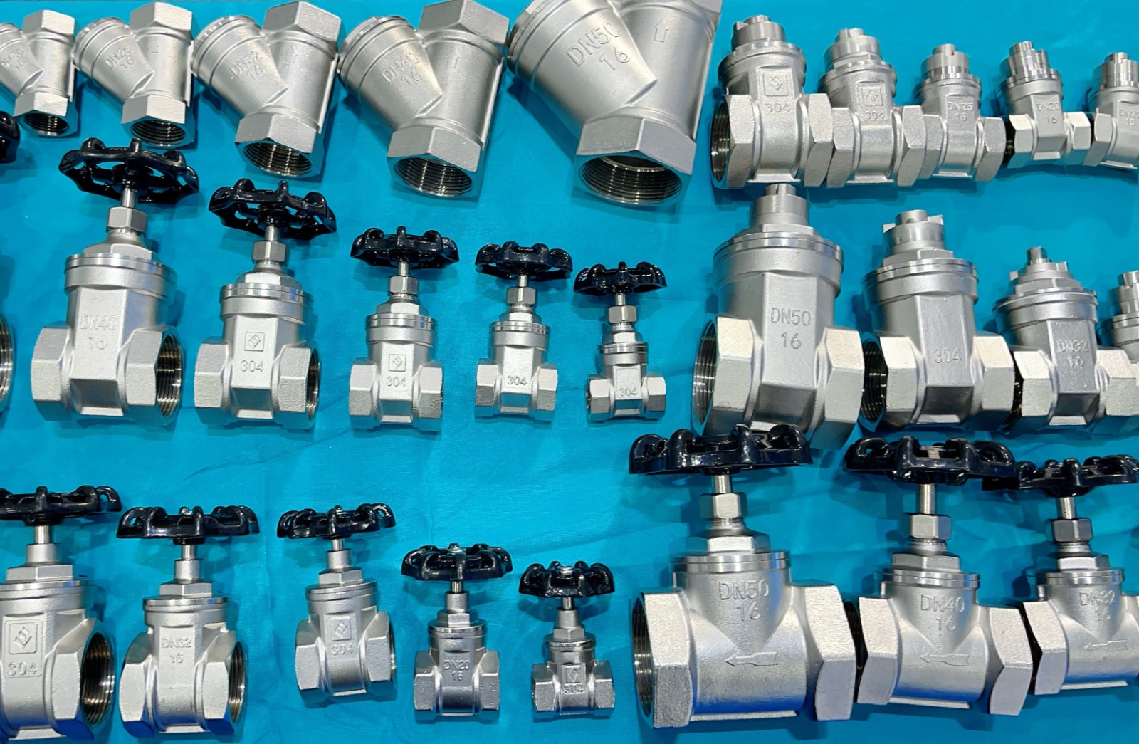 COTV全球直播-浙江利水科技股份有限公司专业生产不锈钢及铜制截止阀、球阀、PPR球阀、带锁闸阀、过滤器、减压阀、立式止回阀、分水器等流体设备及燃气系列、塑料管道系列产品，欢迎大家光临！