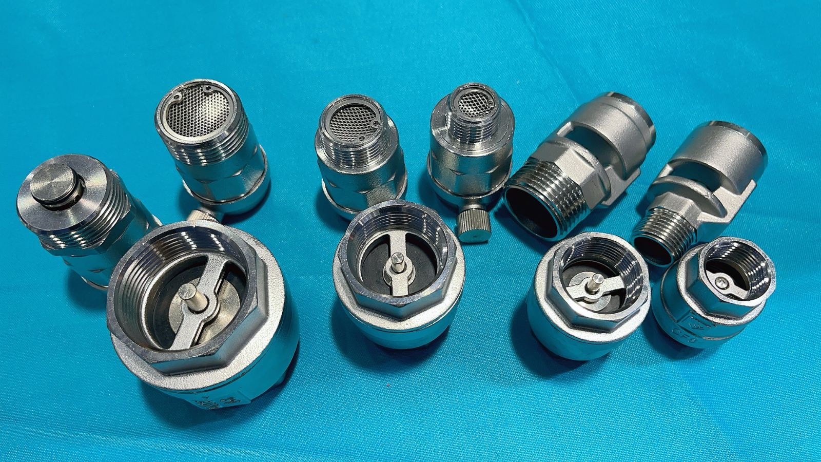 COTV全球直播-浙江利水科技股份有限公司专业生产不锈钢及铜制截止阀、球阀、PPR球阀、带锁闸阀、过滤器、减压阀、立式止回阀、分水器等流体设备及燃气系列、塑料管道系列产品，欢迎大家光临！