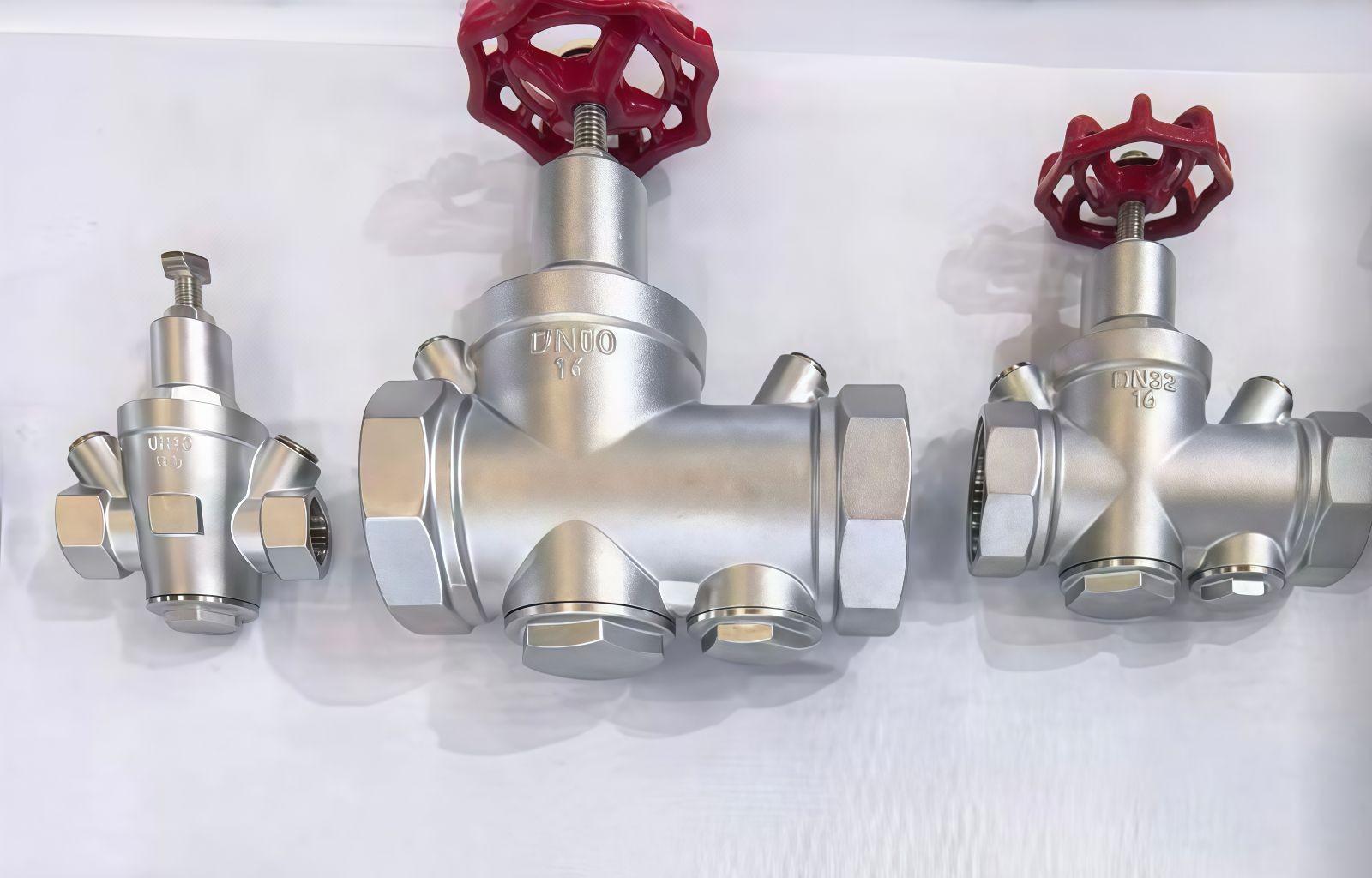 COTV全球直播-浙江利水科技股份有限公司专业生产不锈钢及铜制截止阀、球阀、PPR球阀、带锁闸阀、过滤器、减压阀、立式止回阀、分水器等流体设备及燃气系列、塑料管道系列产品，欢迎大家光临！