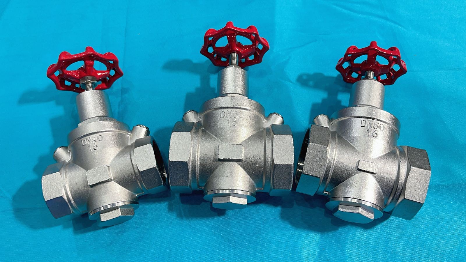 COTV全球直播-浙江利水科技股份有限公司专业生产不锈钢及铜制截止阀、球阀、PPR球阀、带锁闸阀、过滤器、减压阀、立式止回阀、分水器等流体设备及燃气系列、塑料管道系列产品，欢迎大家光临！