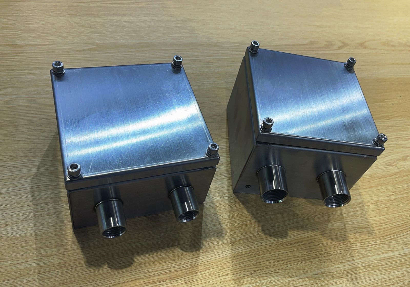 COTV全球直播:浙江正毅电气有限公司专业生产:不锈钢按钮盒、增安按钮盒、86型接线盒、端子盒等电气产品,联系电话:0086-15858553162,总经理郑成方欢迎大家光临! COTV全球直播:浙江正毅电气有限公司专业生产:不锈钢按钮盒、增安按钮盒、86型接线盒、端子盒等电气产品,联系电话:0086-15858553162,总经理郑成方欢迎大家光临!