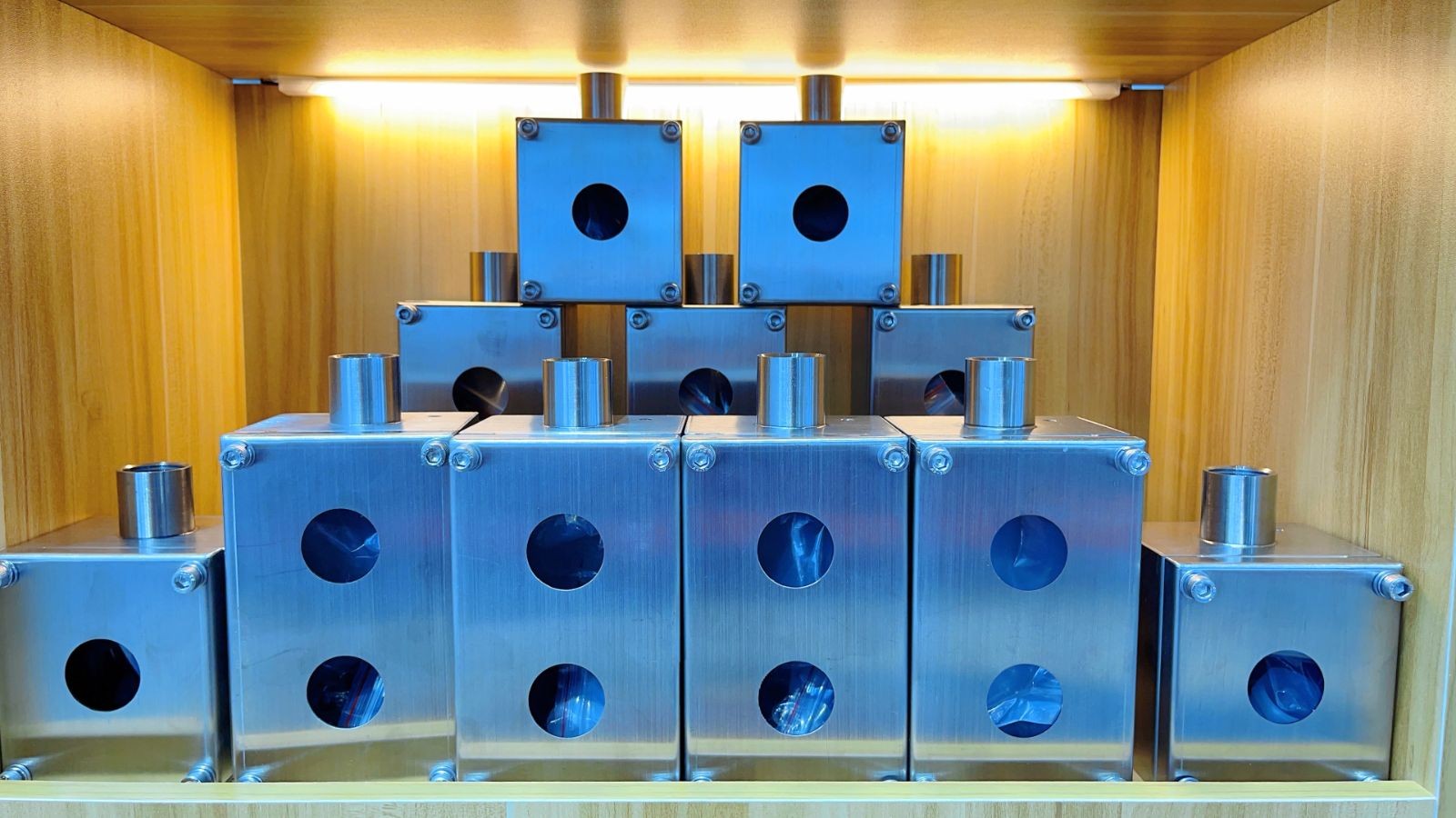 COTV全球直播:浙江正毅电气有限公司专业生产:不锈钢按钮盒、增安按钮盒、86型接线盒、端子盒等电气产品,联系电话:0086-15858553162,总经理郑成方欢迎大家光临! COTV全球直播:浙江正毅电气有限公司专业生产:不锈钢按钮盒、增安按钮盒、86型接线盒、端子盒等电气产品,联系电话:0086-15858553162,总经理郑成方欢迎大家光临!