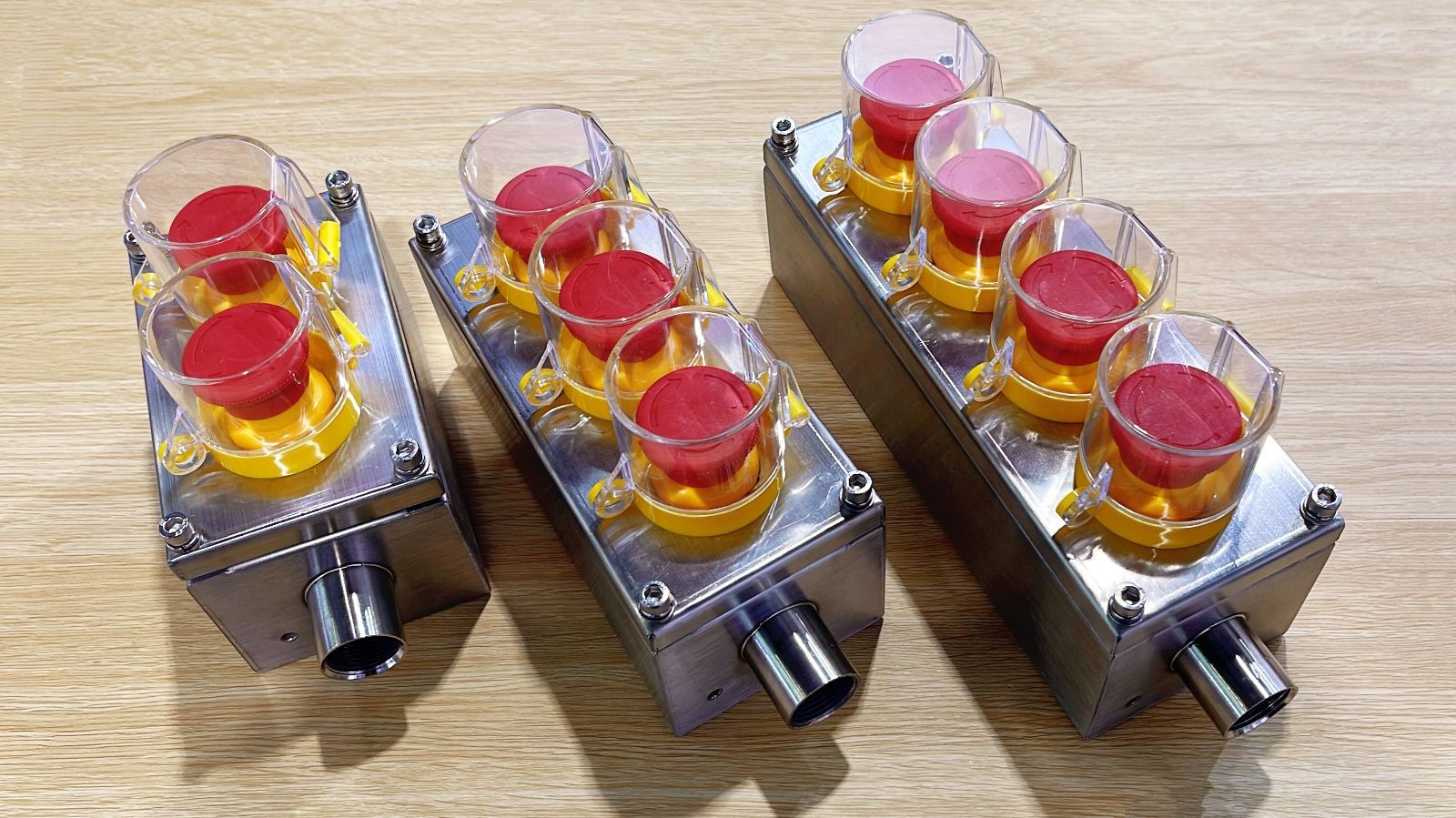 COTV全球直播:浙江正毅电气有限公司专业生产:不锈钢按钮盒、增安按钮盒、86型接线盒、端子盒等电气产品,联系电话:0086-15858553162,总经理郑成方欢迎大家光临! COTV全球直播:浙江正毅电气有限公司专业生产:不锈钢按钮盒、增安按钮盒、86型接线盒、端子盒等电气产品,联系电话:0086-15858553162,总经理郑成方欢迎大家光临!