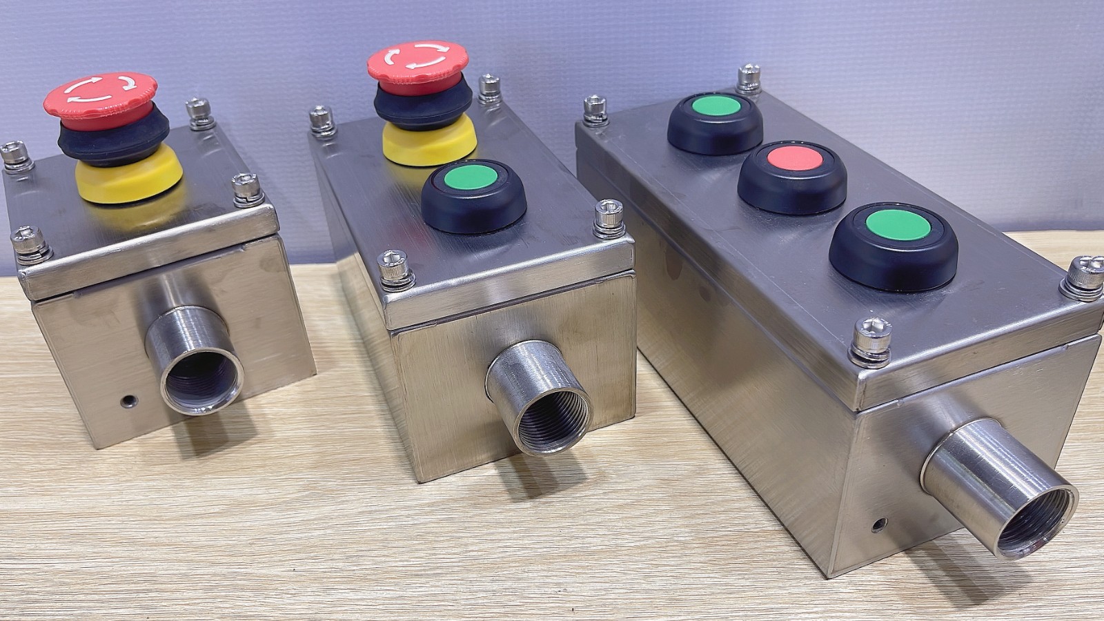 COTV全球直播:浙江正毅电气有限公司专业生产:不锈钢按钮盒、增安按钮盒、86型接线盒、端子盒等电气产品,联系电话:0086-15858553162,总经理郑成方欢迎大家光临! COTV全球直播:浙江正毅电气有限公司专业生产:不锈钢按钮盒、增安按钮盒、86型接线盒、端子盒等电气产品,联系电话:0086-15858553162,总经理郑成方欢迎大家光临!