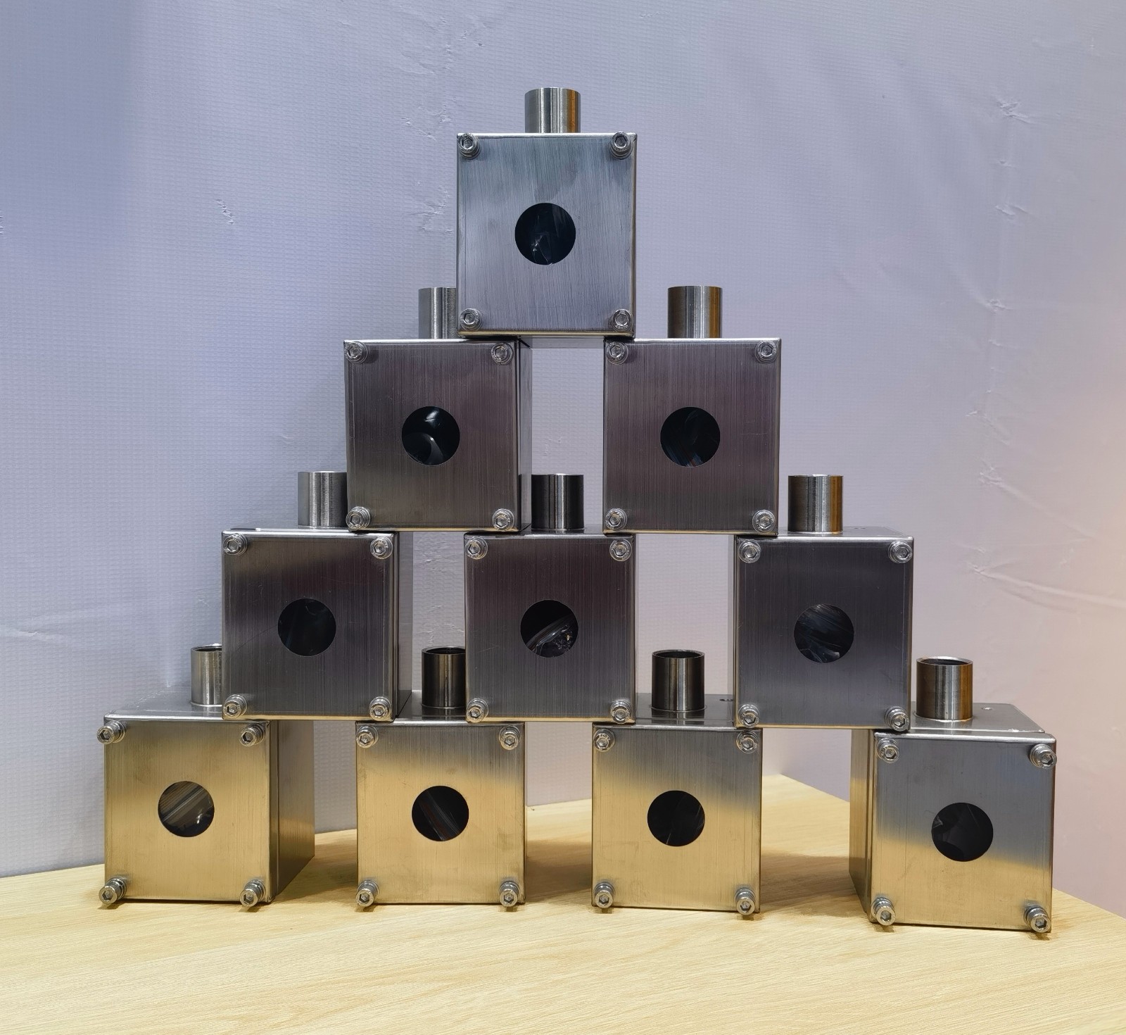 COTV全球直播:浙江正毅电气有限公司专业生产:不锈钢按钮盒、增安按钮盒、86型接线盒、端子盒等电气产品,联系电话:0086-15858553162,总经理郑成方欢迎大家光临! COTV全球直播:浙江正毅电气有限公司专业生产:不锈钢按钮盒、增安按钮盒、86型接线盒、端子盒等电气产品,联系电话:0086-15858553162,总经理郑成方欢迎大家光临!