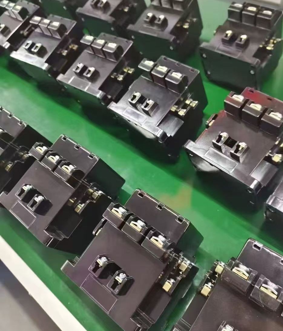 COTV全球直播-强军电气有限公司专业生产JR36、JR20、LR2（JR28）等全规格热继电器产品，销售黄精酒、黄精茶、书画作品，欢迎大家光临！