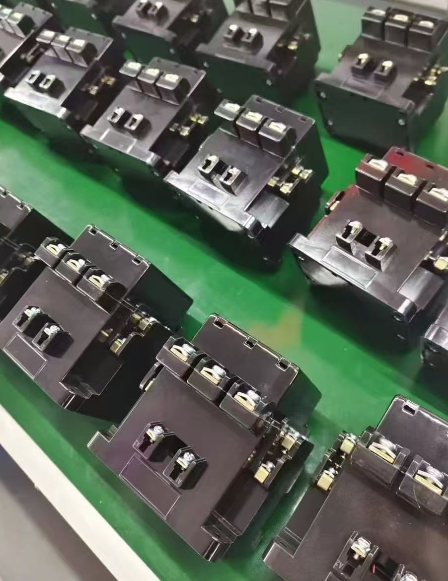 COTV全球直播-强军电气有限公司专业生产JR36、JR20、LR2（JR28）等全规格热继电器产品，销售黄精酒、黄精茶、书画作品，欢迎大家光临！