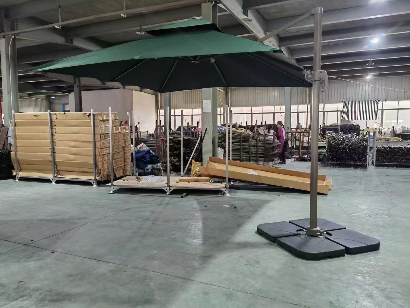 COTV全球直播-台州天将伞业有限公司专业生产：户外遮阳伞、各种户外雨伞、太阳伞，岗位工作伞、户外休闲家具以及各种时新摆件、挂件工艺品，欢迎大家光临！