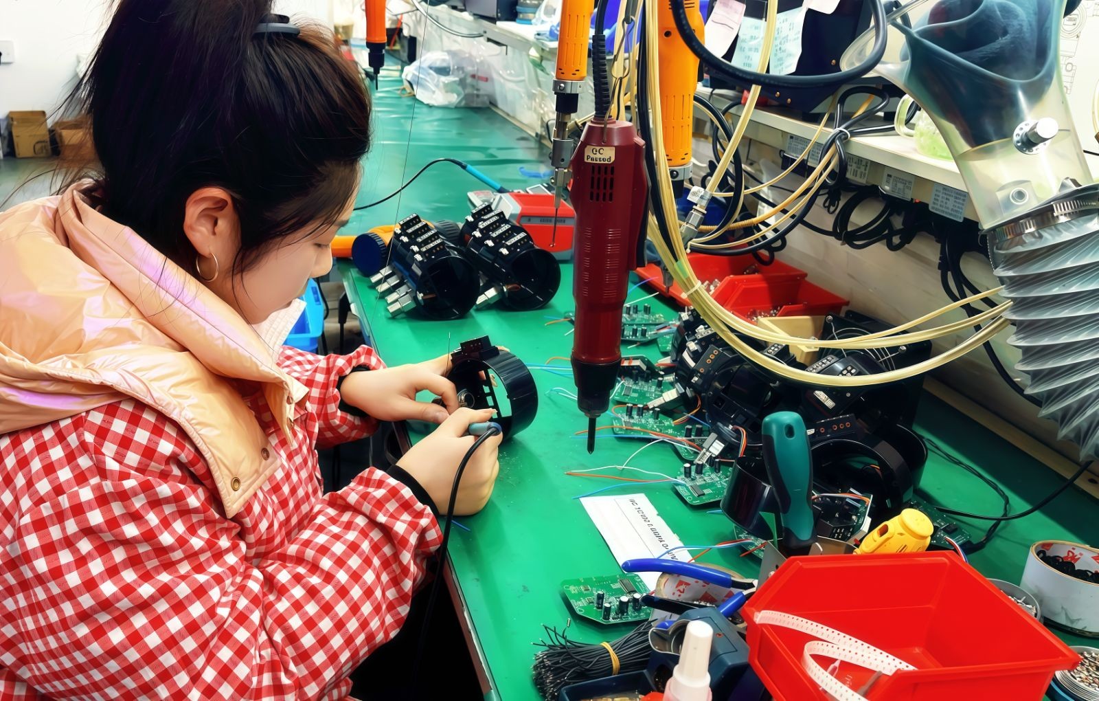 COTV全球直播:温州虹昌仪表有限公司专业生产扩散硅压力变送器、精密数字压力表、防爆数字压力表、数字电接点压力表、智能压力控制器、数显温度仪、防爆温度仪器等,地址:浙江乐清柳市,欢迎大家光临! COTV全球直播:温州虹昌仪表有限公司专业生产扩散硅压力变送器、精密数字压力表、防爆数字压力表、数字电接点压力表、智能压力控制器、数显温度仪、防爆温度仪器等,地址:浙江乐清柳市,欢迎大家光临!