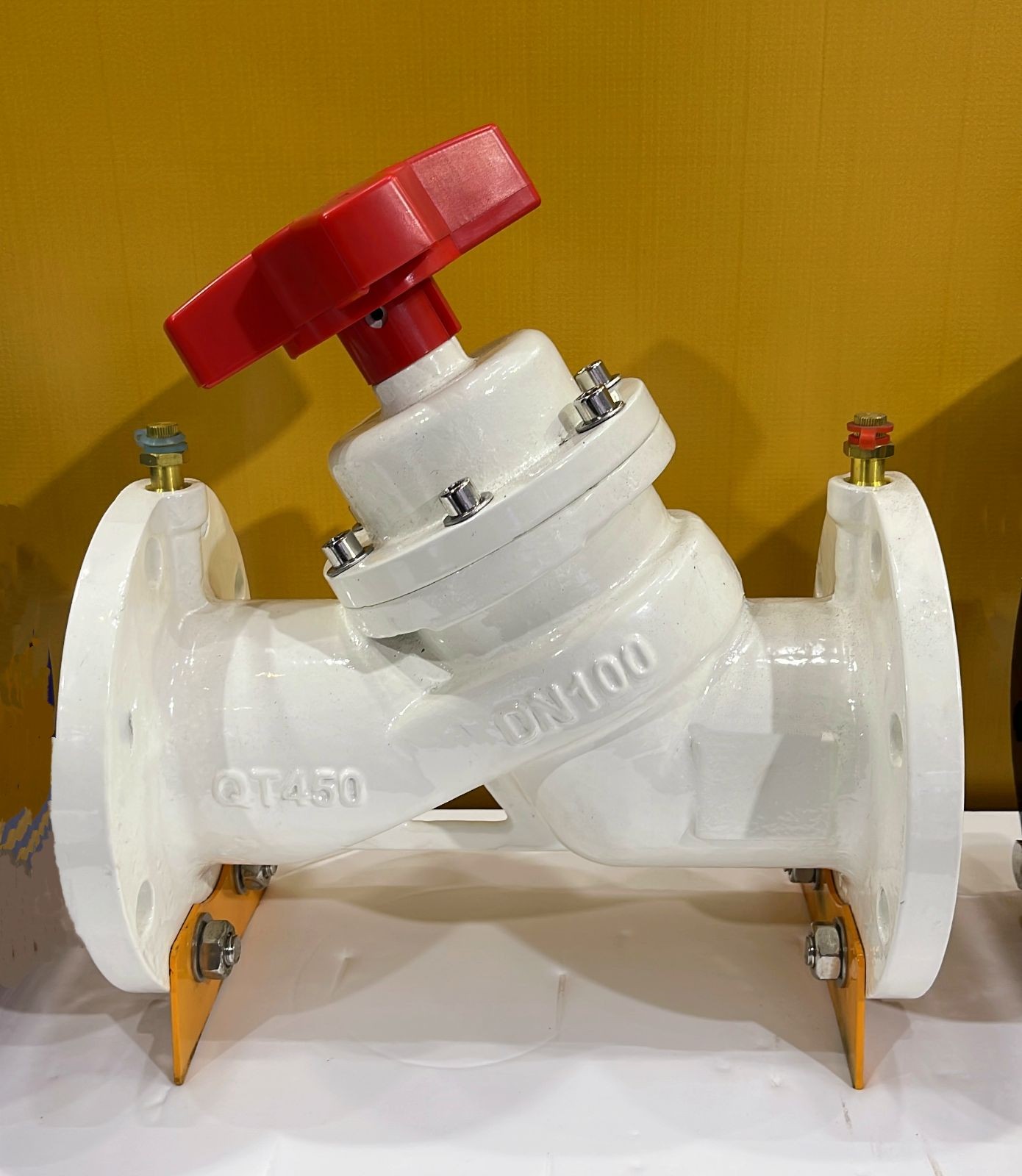 COTV全球直播：中国-冠兴流体科技有限公司专业生产暖通系统、排泥阀、排气阀、闸阀、止回阀、碟阀、水力控制阀、多功能水泵控制阀、防污断阀、倒流防止器等系统流体产品，欢迎大家光临！