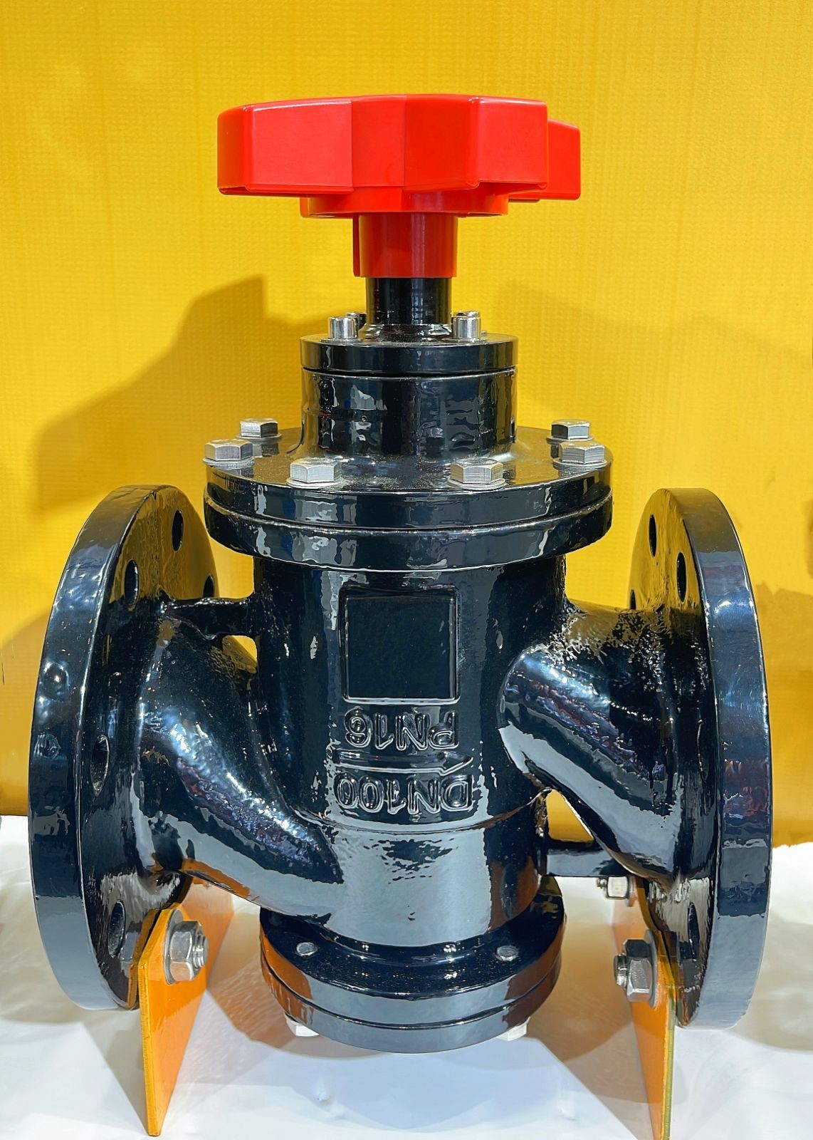 COTV全球直播：中国-冠兴流体科技有限公司专业生产暖通系统、排泥阀、排气阀、闸阀、止回阀、碟阀、水力控制阀、多功能水泵控制阀、防污断阀、倒流防止器等系统流体产品，欢迎大家光临！