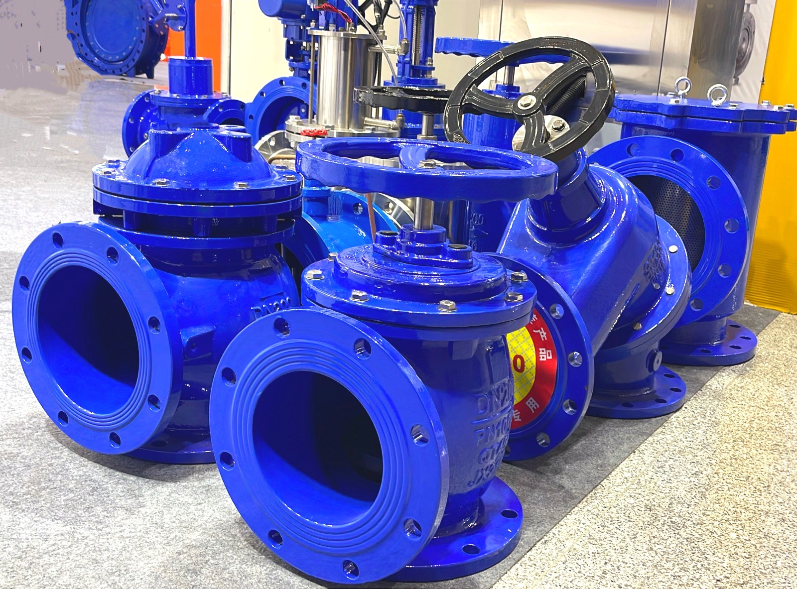 COTV全球直播：中国-冠兴流体科技有限公司专业生产暖通系统、排泥阀、排气阀、闸阀、止回阀、碟阀、水力控制阀、多功能水泵控制阀、防污断阀、倒流防止器等系统流体产品，欢迎大家光临！