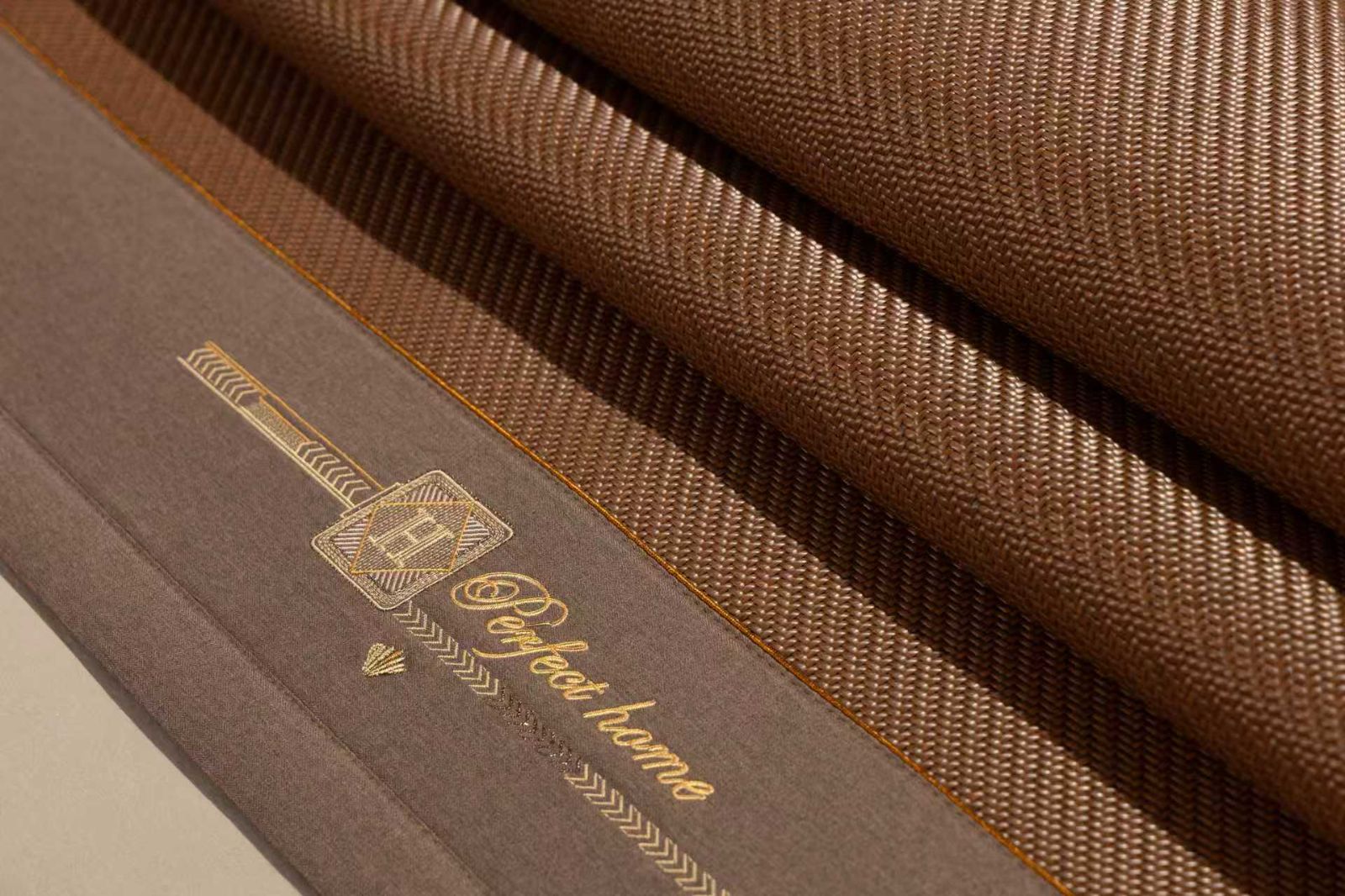 COTV全球直播-安吉柏宇家居科技有限公司专业生产：PE凉感滕席夏季睡眠产品，设计创新、匠心制造、款式多样，现货供应并承接来样定制及内外贸订单业务，深得客户口碑，欢迎大家光临！