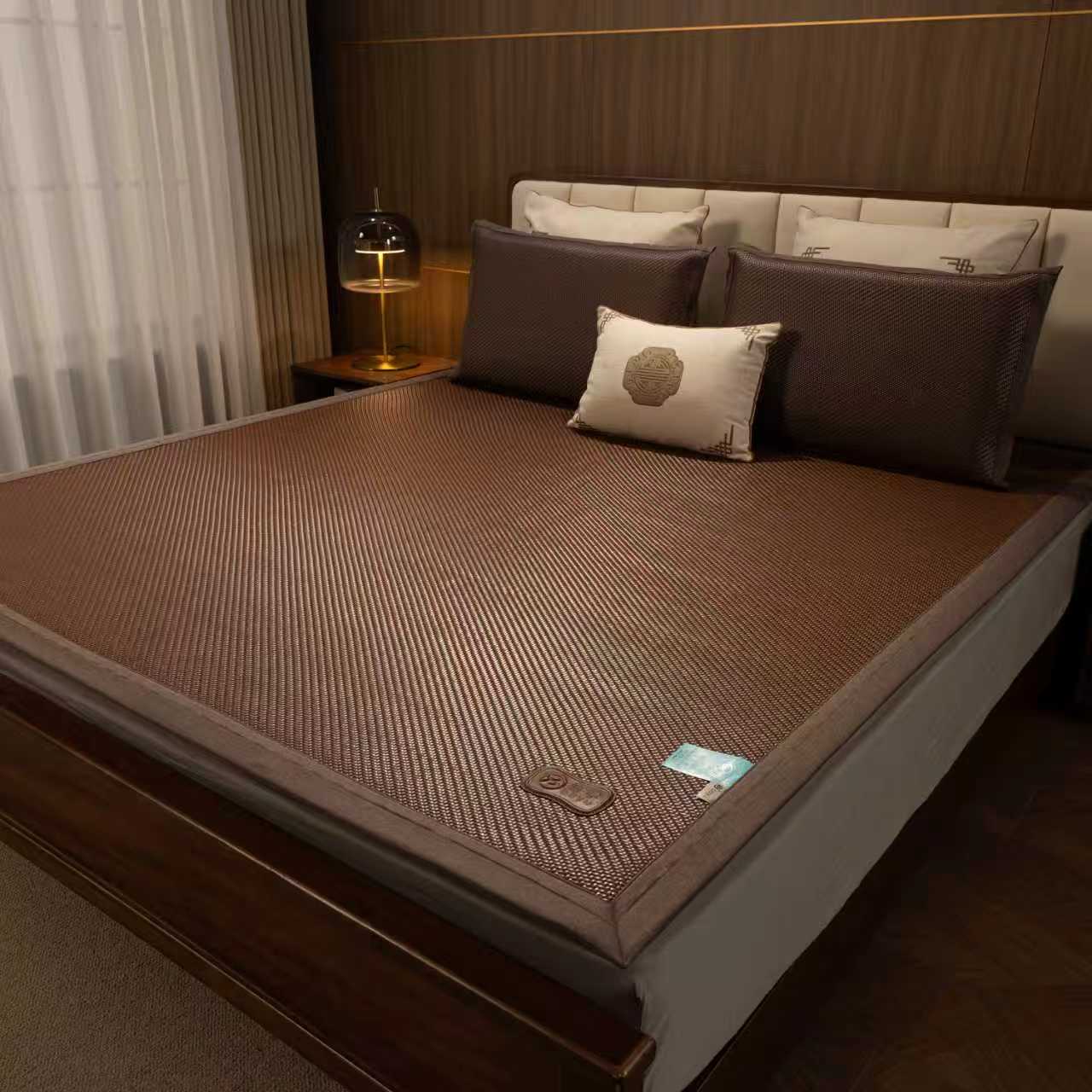 COTV全球直播-安吉柏宇家居科技有限公司专业生产：PE凉感滕席夏季睡眠产品，设计创新、匠心制造、款式多样，现货供应并承接来样定制及内外贸订单业务，深得客户口碑，欢迎大家光临！