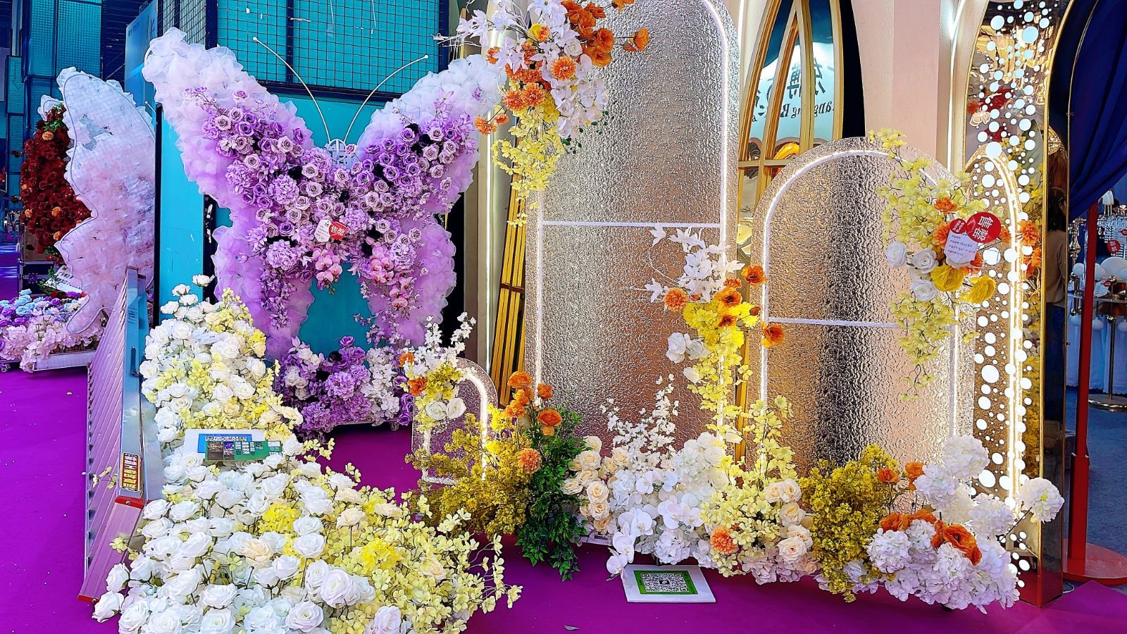 COTV全球直播-广东博达道具有限公司专业生产婚庆道具、美陈道具、宴会厅道具、软装道具及户外亮化灯具 、公共音响系统等产品,承接一站式设计、生产、落地施工一条龙服务,欢迎大家光临! COTV全球直播-广东博达道具有限公司专业生产婚庆道具、美陈道具、宴会厅道具、软装道具及户外亮化灯具 、公共音响系统等产品,承接一站式设计、生产、落地施工一条龙服务,欢迎大家光临!