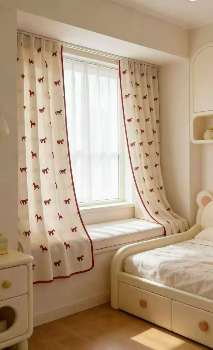 COTV全球直播-绍兴览致纺织品有限公司专业经营纺织品家纺窗帘的设计、加工生产和销售，拥有大型样品展厅和仓库及窗帘产品加工生产基地,欢迎新老客户洽谈采购！总经理崔红彬欢迎大家光临！