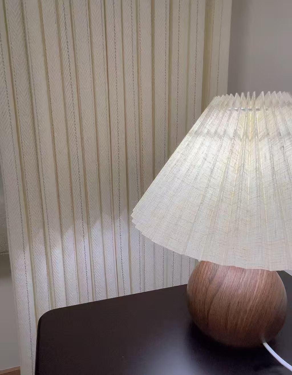 COTV全球直播-绍兴览致纺织品有限公司专业经营纺织品家纺窗帘的设计、加工生产和销售，拥有大型样品展厅和仓库及窗帘产品加工生产基地,欢迎新老客户洽谈采购！总经理崔红彬欢迎大家光临！