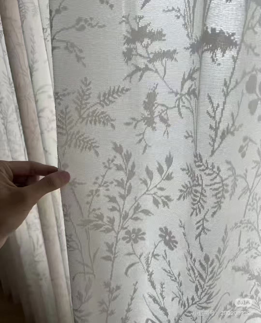 COTV全球直播-绍兴览致纺织品有限公司专业经营纺织品家纺窗帘的设计、加工生产和销售，拥有大型样品展厅和仓库及窗帘产品加工生产基地,欢迎新老客户洽谈采购！总经理崔红彬欢迎大家光临！