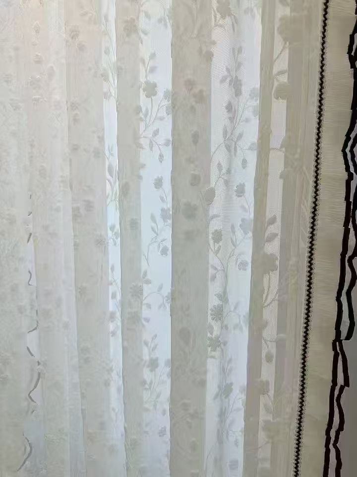 COTV全球直播-绍兴览致纺织品有限公司专业经营纺织品家纺窗帘的设计、加工生产和销售，拥有大型样品展厅和仓库及窗帘产品加工生产基地,欢迎新老客户洽谈采购！总经理崔红彬欢迎大家光临！