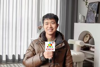 中网电视-绍兴览致纺织品有限公司专业经营纺织品家纺窗帘的设计、加工生产和销售，拥有大型样品展厅和仓库及窗帘产品加工生产基地,欢迎新老客户洽谈采购！总经理崔红彬欢迎大家光临！