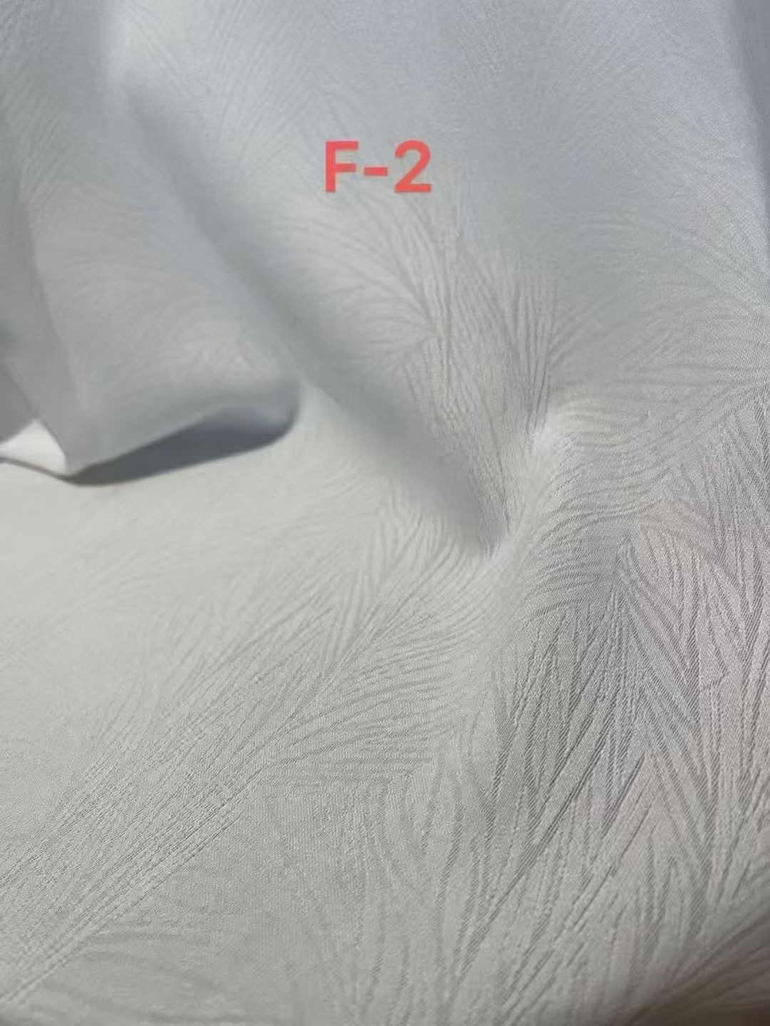 COTV全球直播-绍兴览致纺织品有限公司专业经营纺织品家纺窗帘的设计、加工生产和销售，拥有大型样品展厅和仓库及窗帘产品加工生产基地,欢迎新老客户洽谈采购！总经理崔红彬欢迎大家光临！