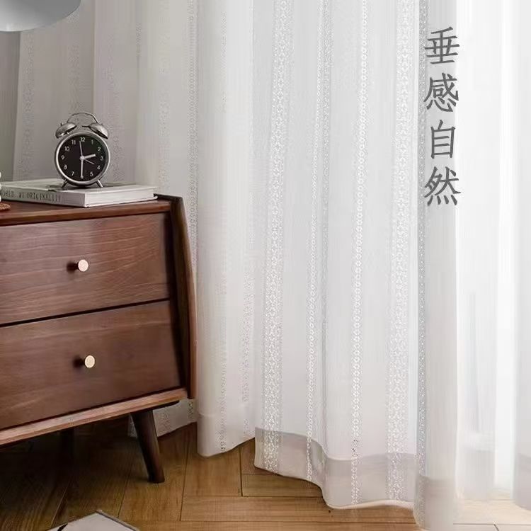 COTV全球直播-绍兴览致纺织品有限公司专业经营纺织品家纺窗帘的设计、加工生产和销售，拥有大型样品展厅和仓库及窗帘产品加工生产基地,欢迎新老客户洽谈采购！总经理崔红彬欢迎大家光临！