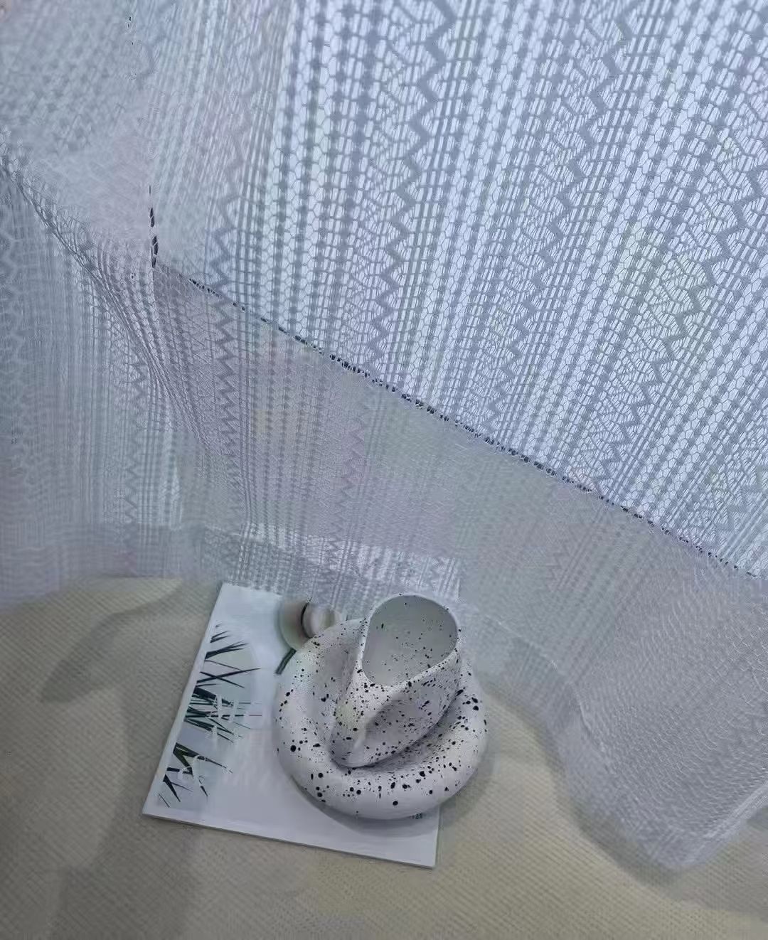 COTV全球直播-绍兴览致纺织品有限公司专业经营纺织品家纺窗帘的设计、加工生产和销售，拥有大型样品展厅和仓库及窗帘产品加工生产基地,欢迎新老客户洽谈采购！总经理崔红彬欢迎大家光临！