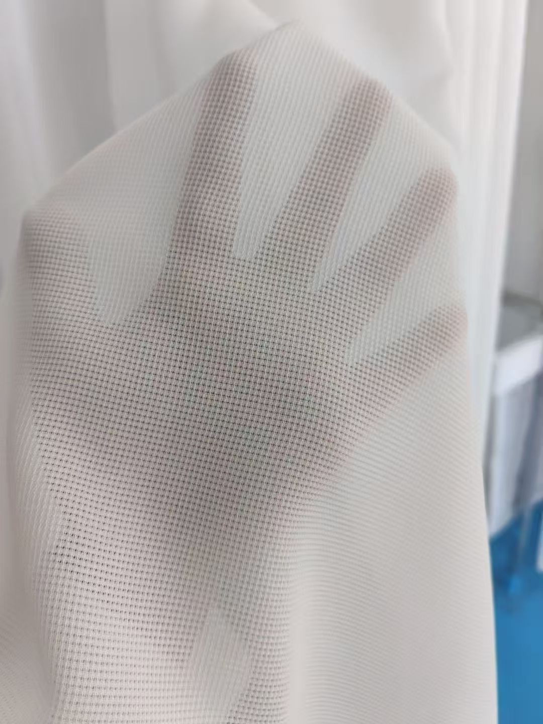 COTV全球直播-绍兴览致纺织品有限公司专业经营纺织品家纺窗帘的设计、加工生产和销售，拥有大型样品展厅和仓库及窗帘产品加工生产基地,欢迎新老客户洽谈采购！总经理崔红彬欢迎大家光临！