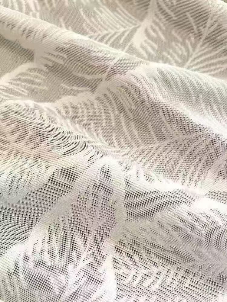 COTV全球直播-绍兴览致纺织品有限公司专业经营纺织品家纺窗帘的设计、加工生产和销售，拥有大型样品展厅和仓库及窗帘产品加工生产基地,欢迎新老客户洽谈采购！总经理崔红彬欢迎大家光临！