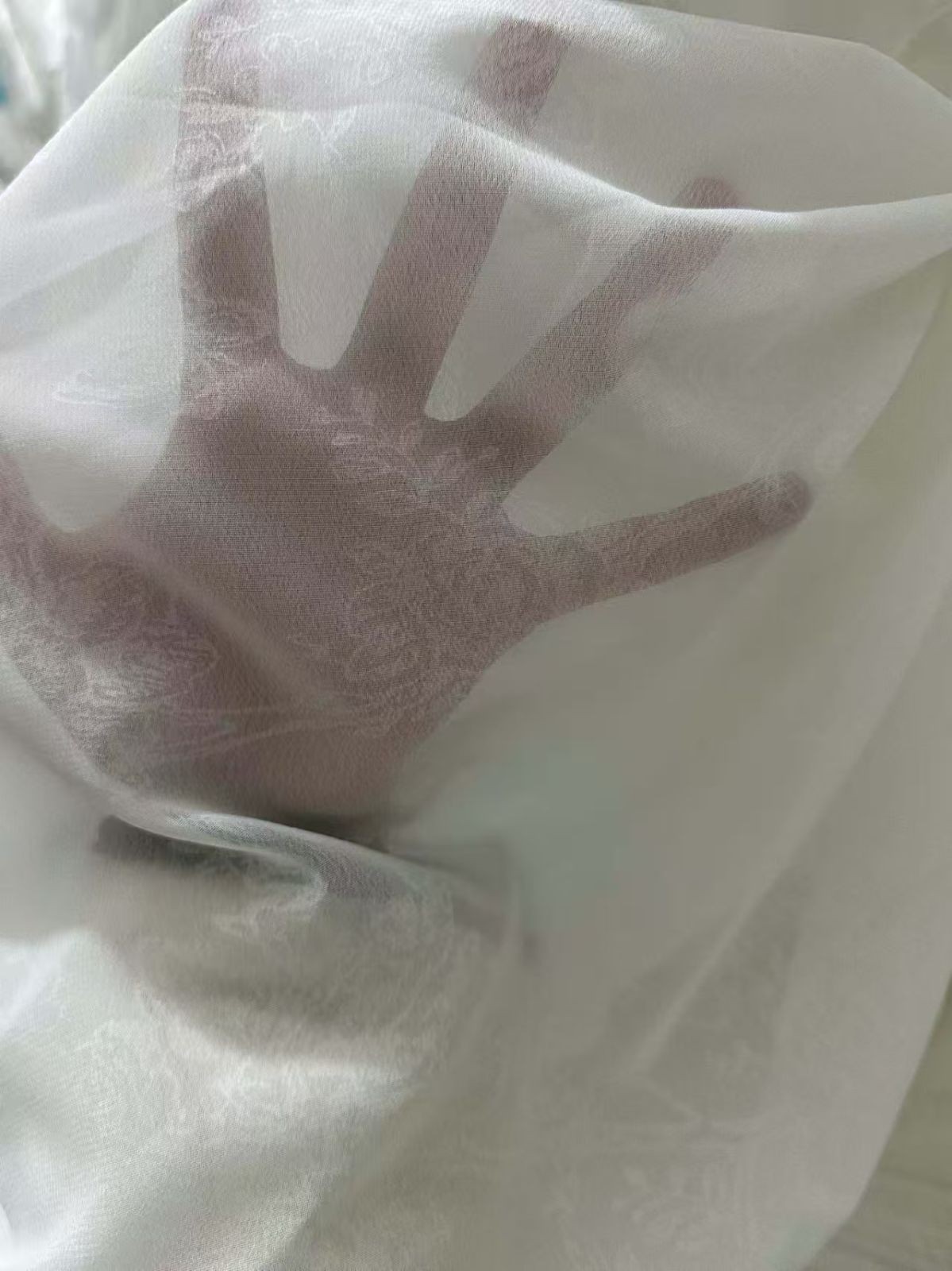 COTV全球直播-绍兴览致纺织品有限公司专业经营纺织品家纺窗帘的设计、加工生产和销售，拥有大型样品展厅和仓库及窗帘产品加工生产基地,欢迎新老客户洽谈采购！总经理崔红彬欢迎大家光临！